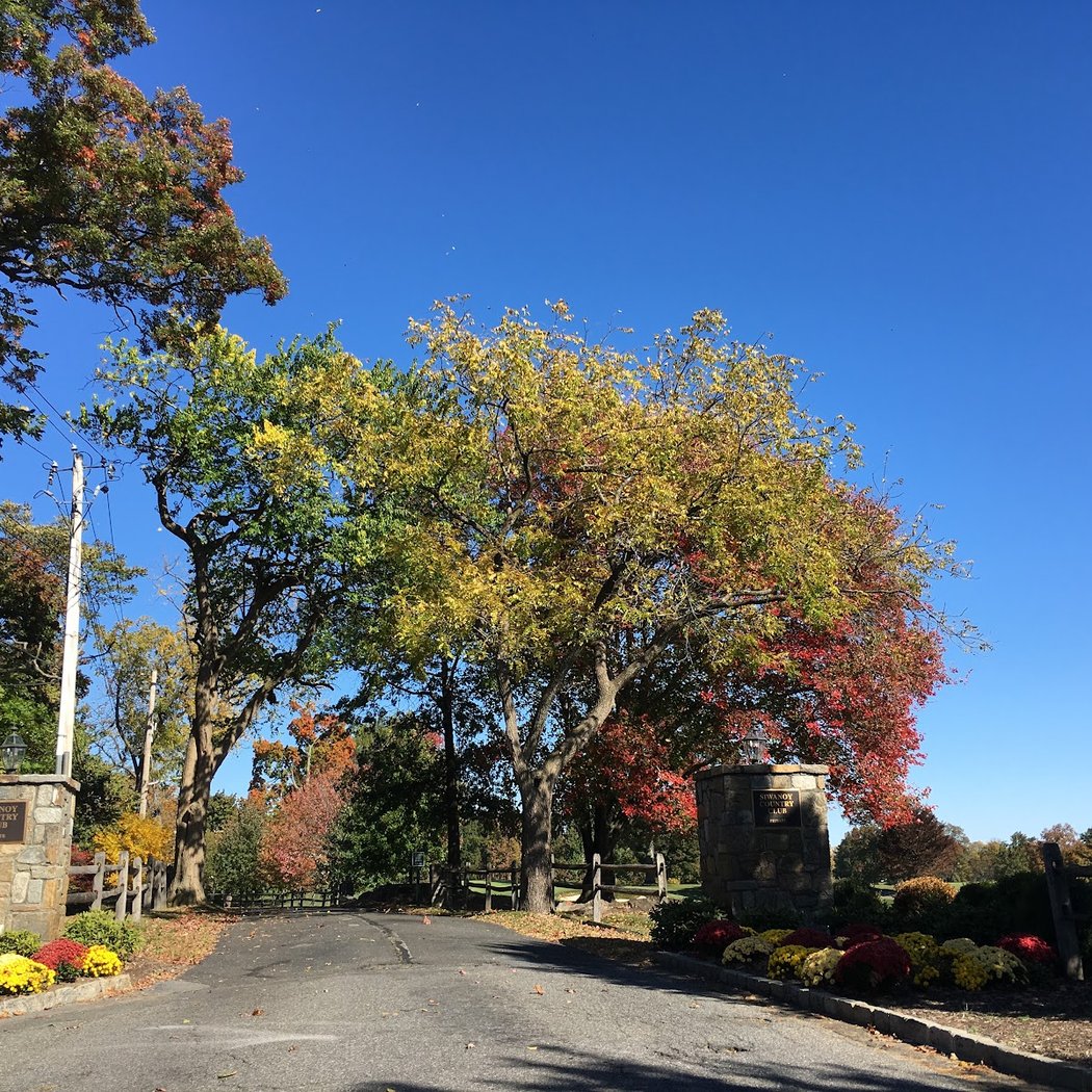 Siwanoy Country Club 2
