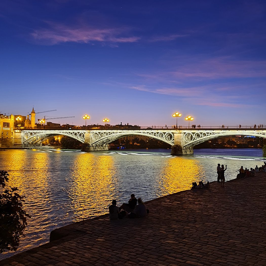 Paseo del Rio Guadalquivir 1