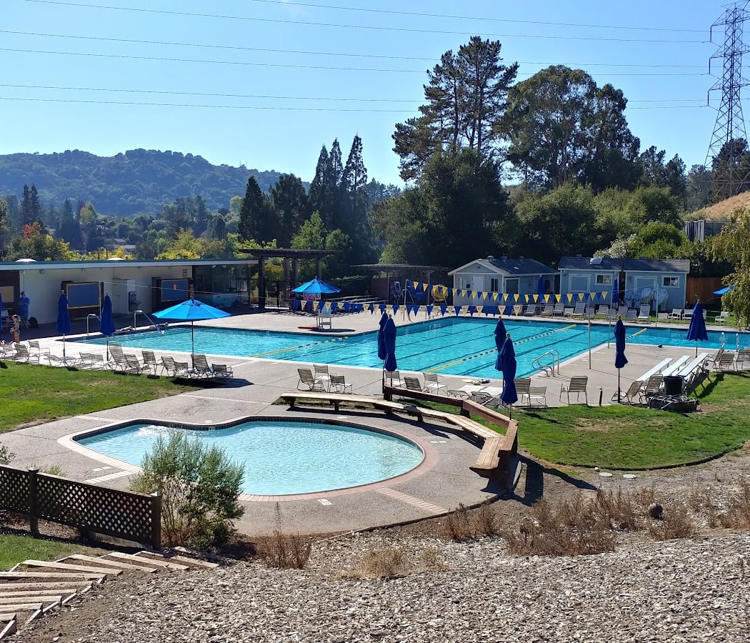 Moraga Valley Swim & Tennis Club 3