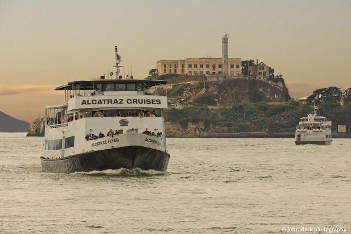 Alcatraz & Fisherman’s Wharf Tour + Cruise & Skystar Options 1