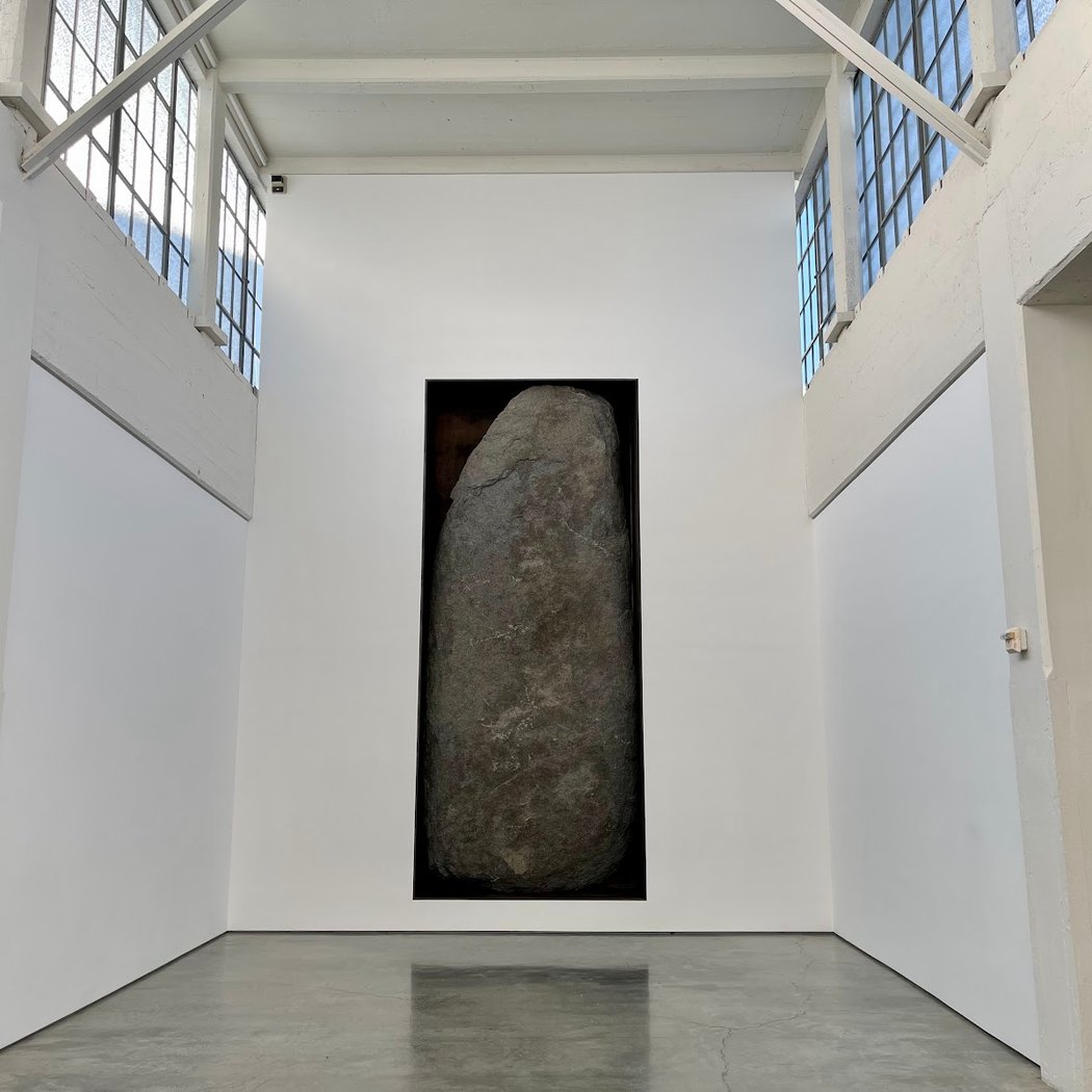 Major Exhibition of Sculptures by Kishio Suga 1