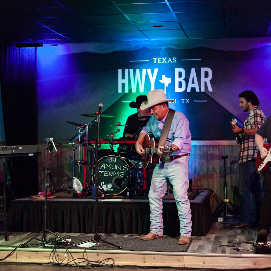 Hwy Bar 4