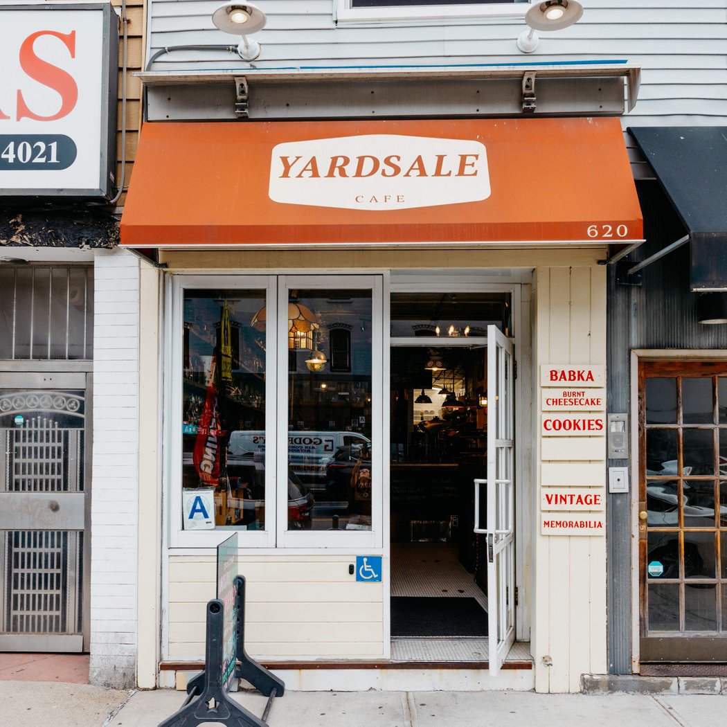 Yardsale cafe 2