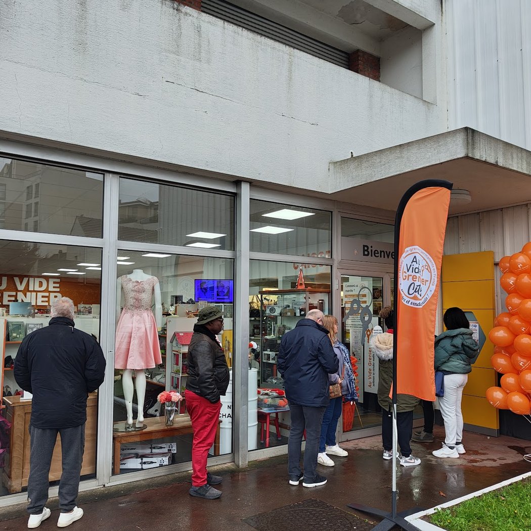 Au Vide Grenier city Sannois 2