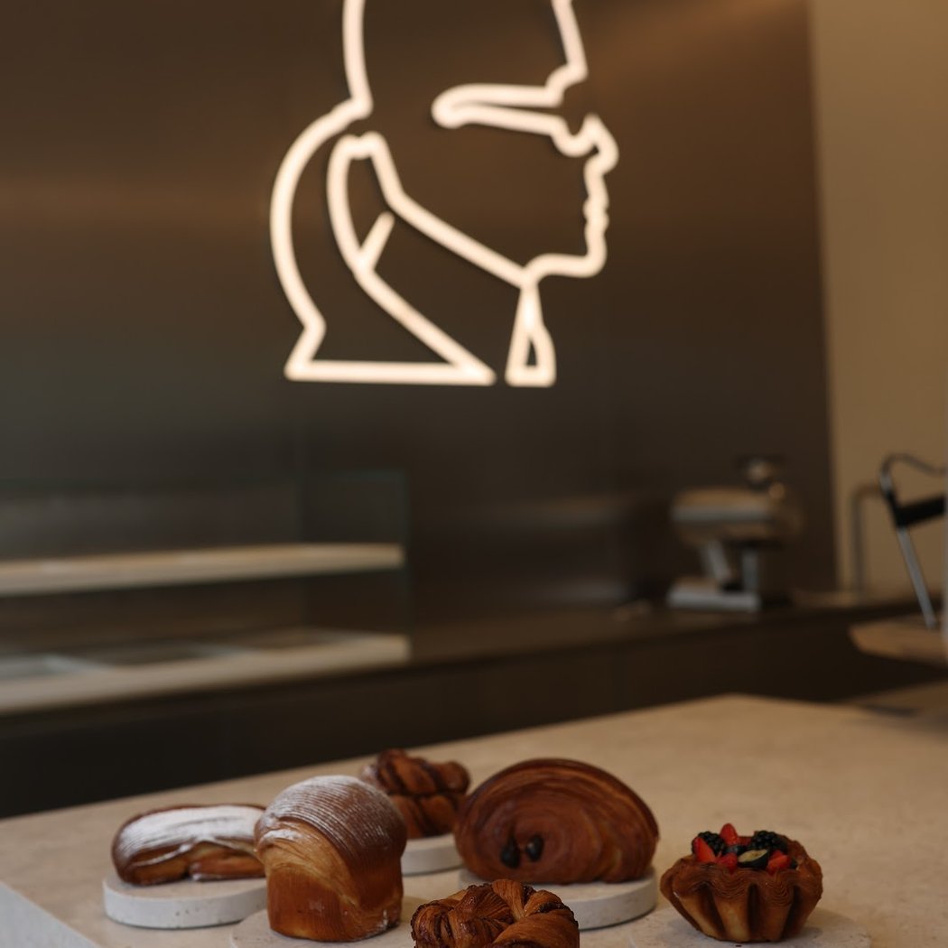 KARL LAGERFELD CAFÉ