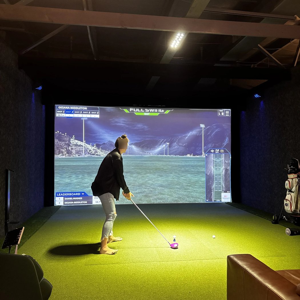 Go4Golf Simulator Lounge 1