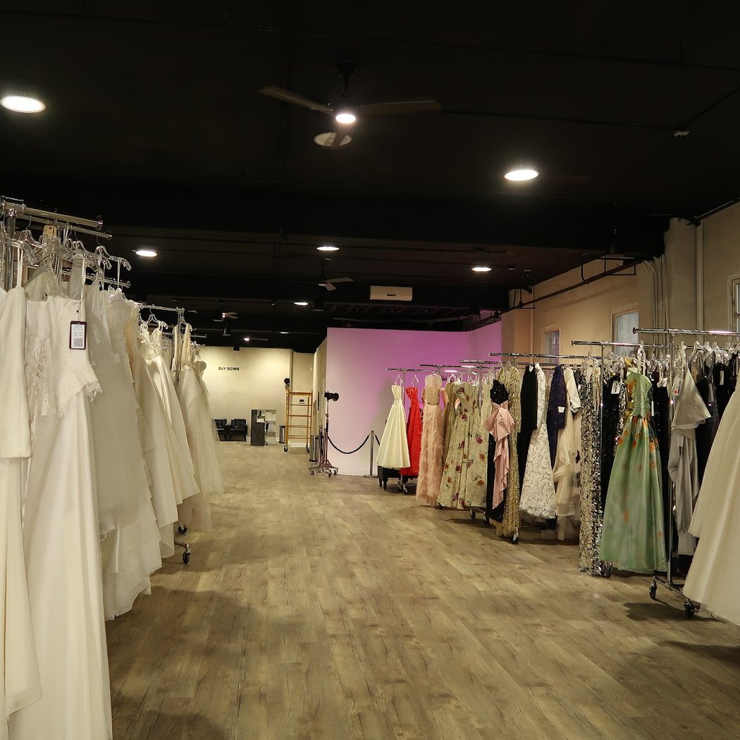BUY GOWN 2