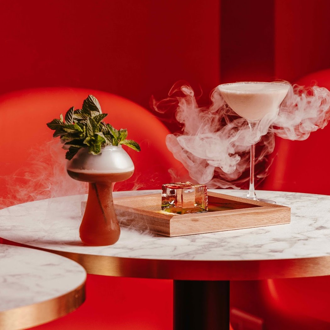 Unplug Bar - Cocktails & Tapas 4