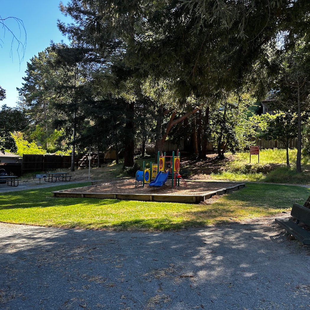 San Carlos Avenue Neighborhood Park 1