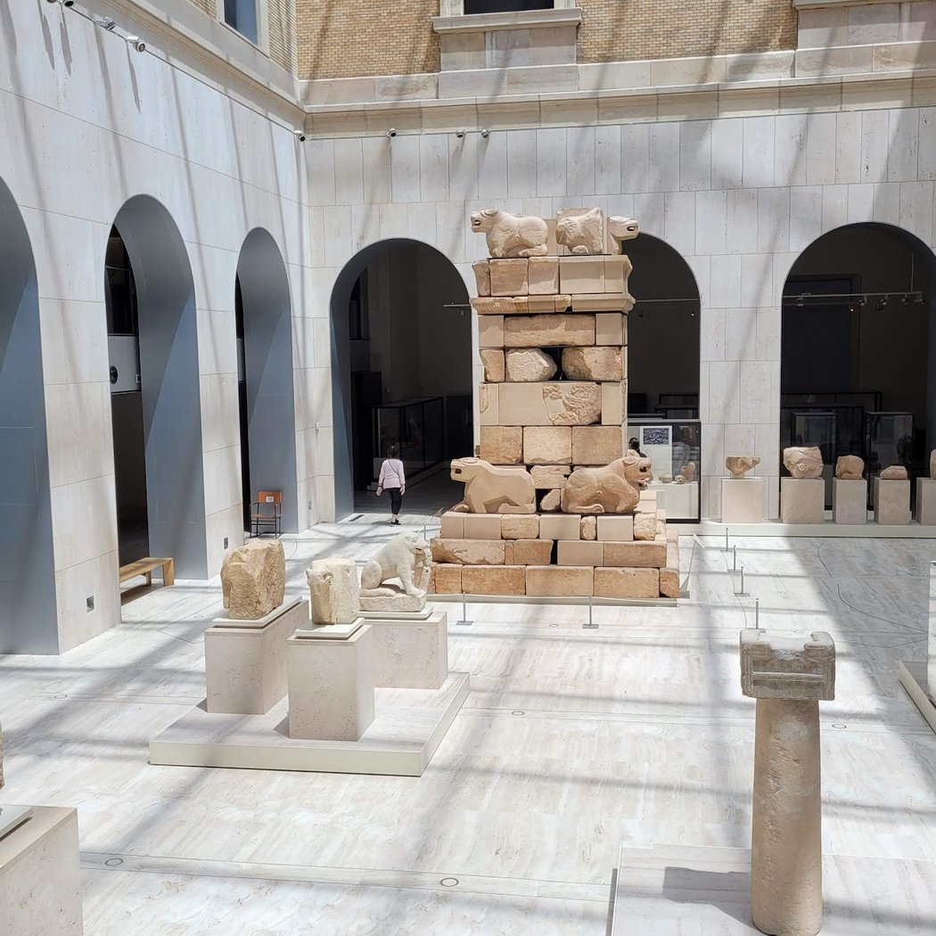 National Museum of Archaeology 3