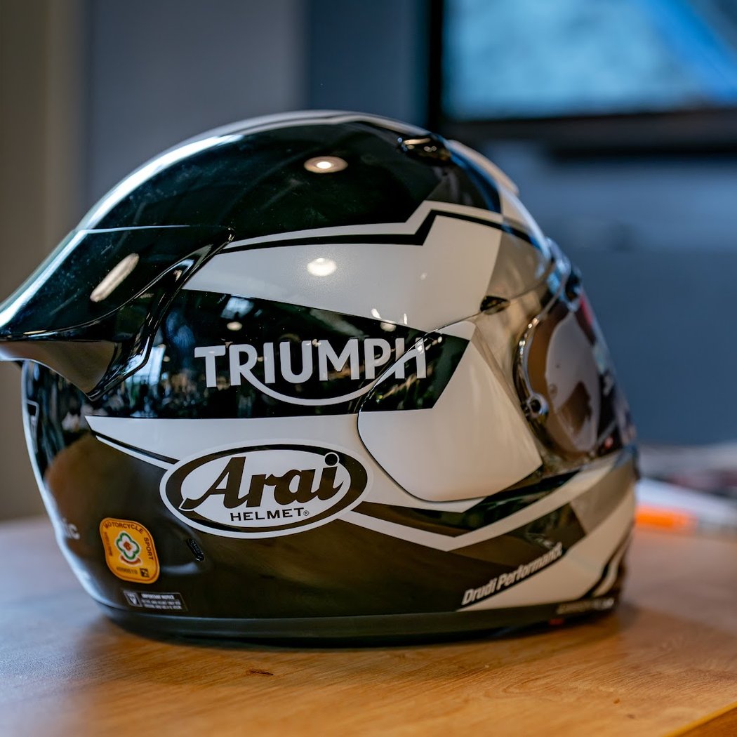 TRIUMPH PONTAULT COMBAULT 5
