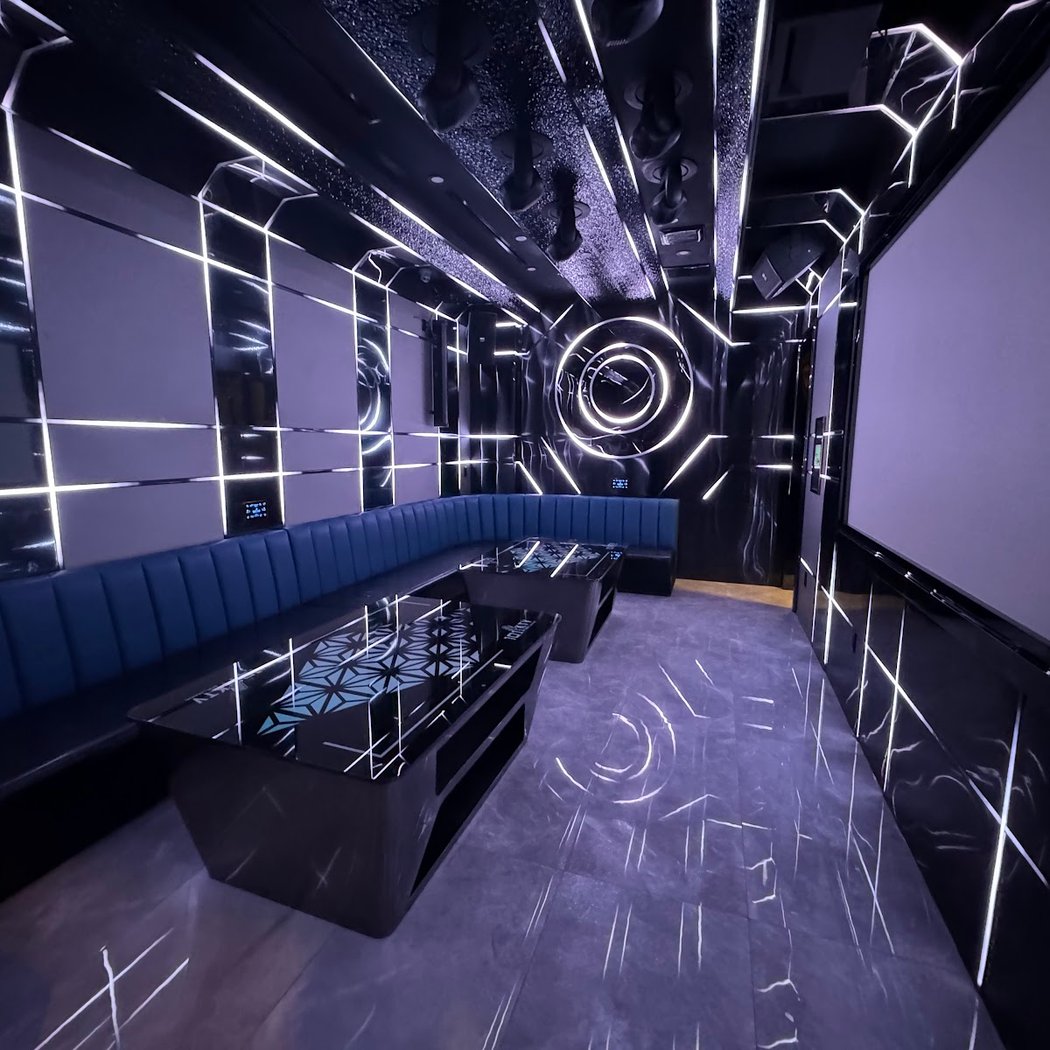 101 KTV Bar Lounge 1