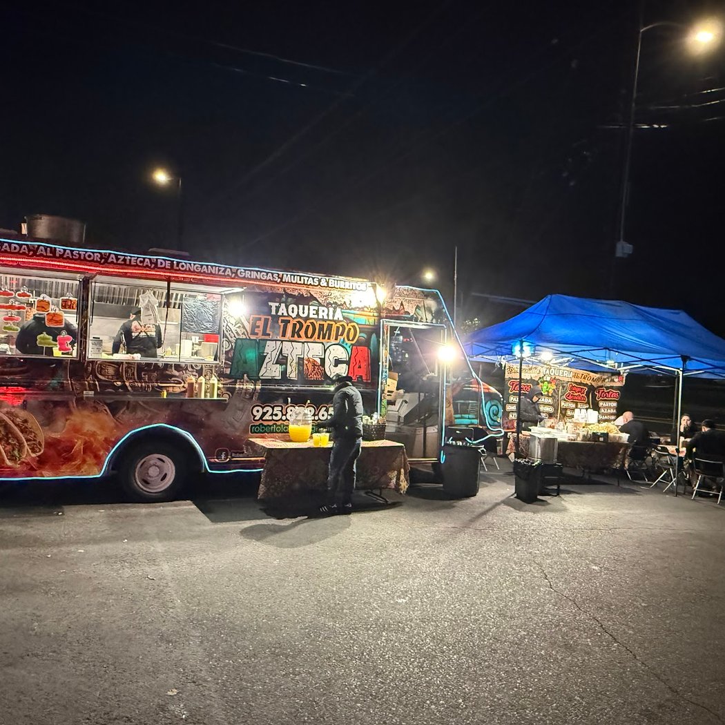 Taqueria El Trompo Azteca 1