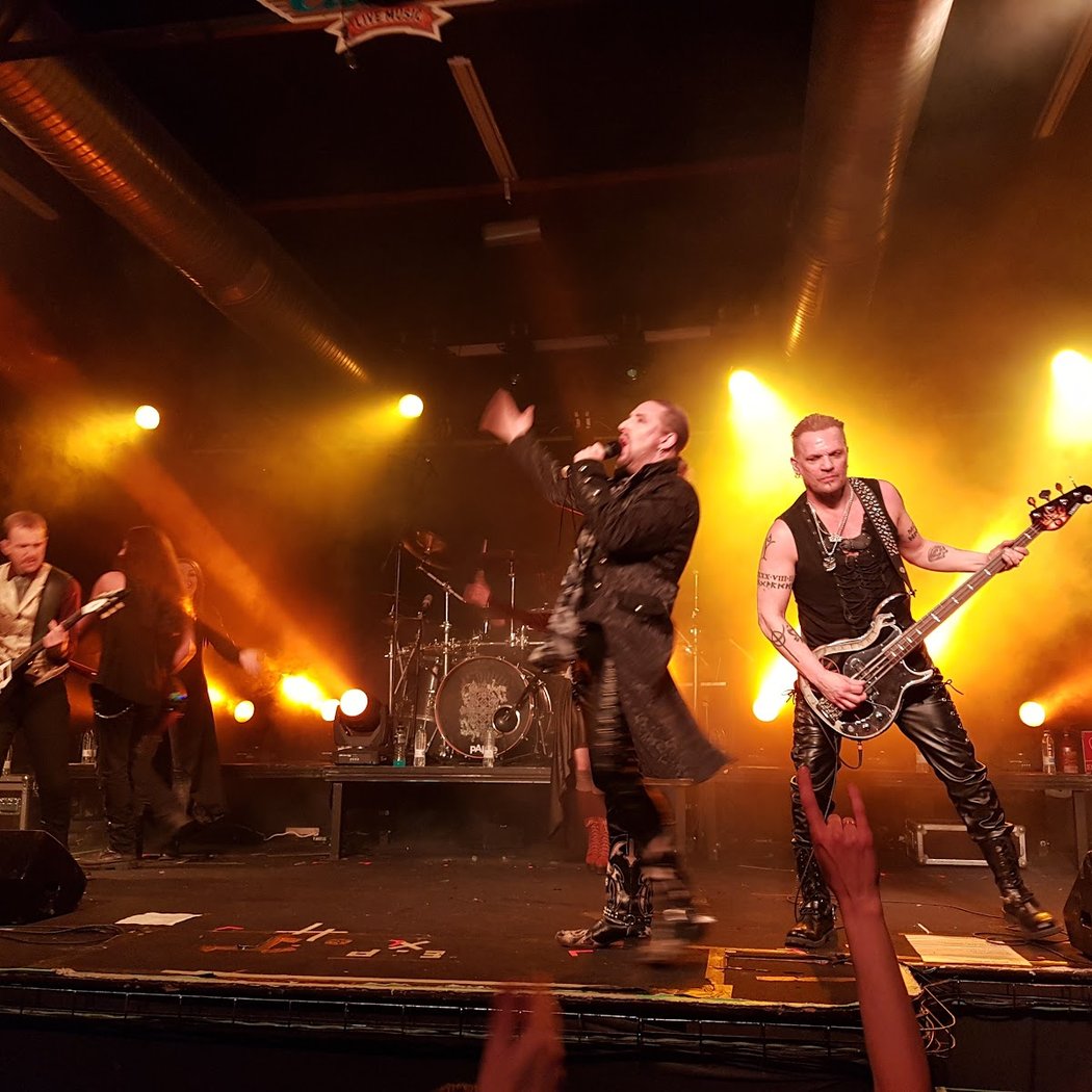MIND2MODE - Tres tributos, un Megashow 3
