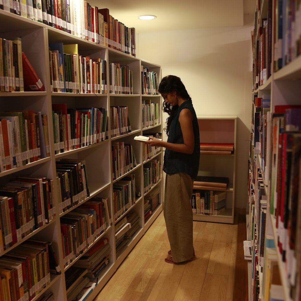 IIHS Library 1