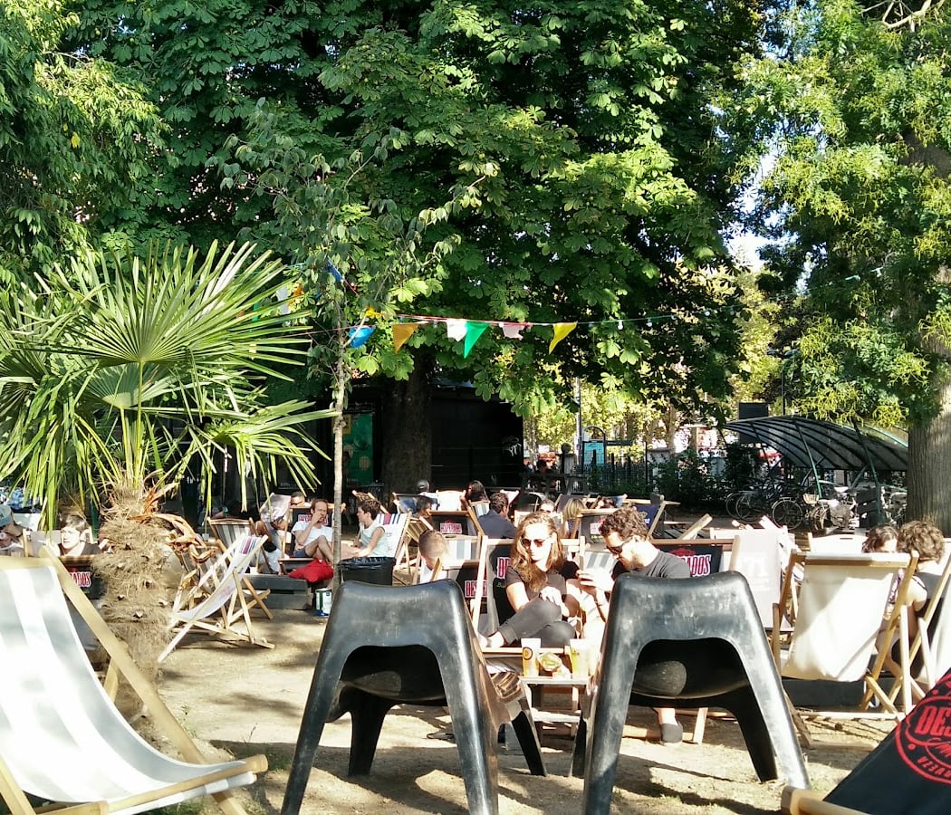 Strandbar/Biergarten Velove 2
