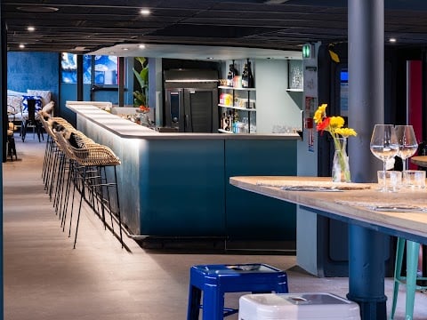 Soirées club au Bateau Phare 3