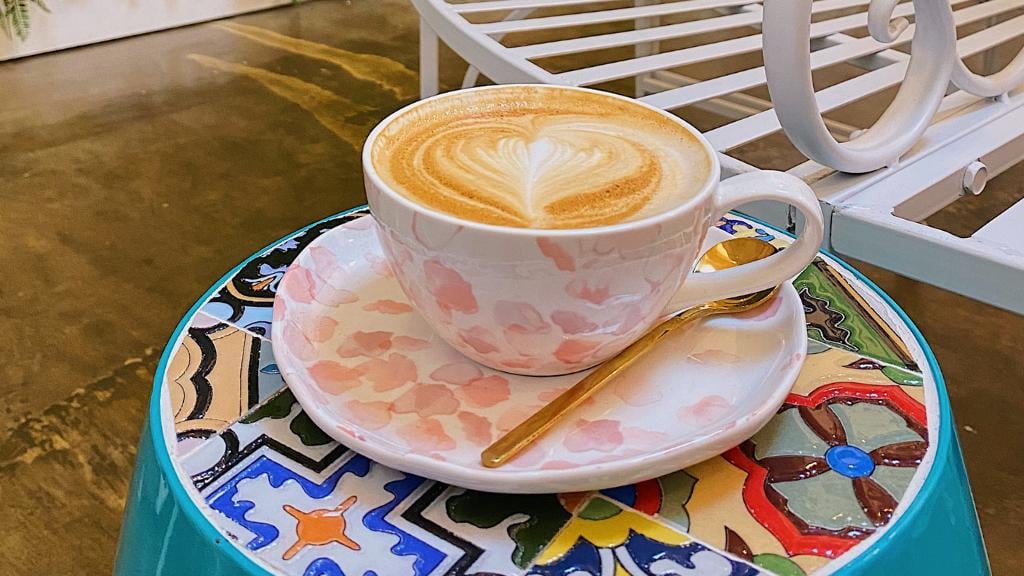 Cafe Renis 5