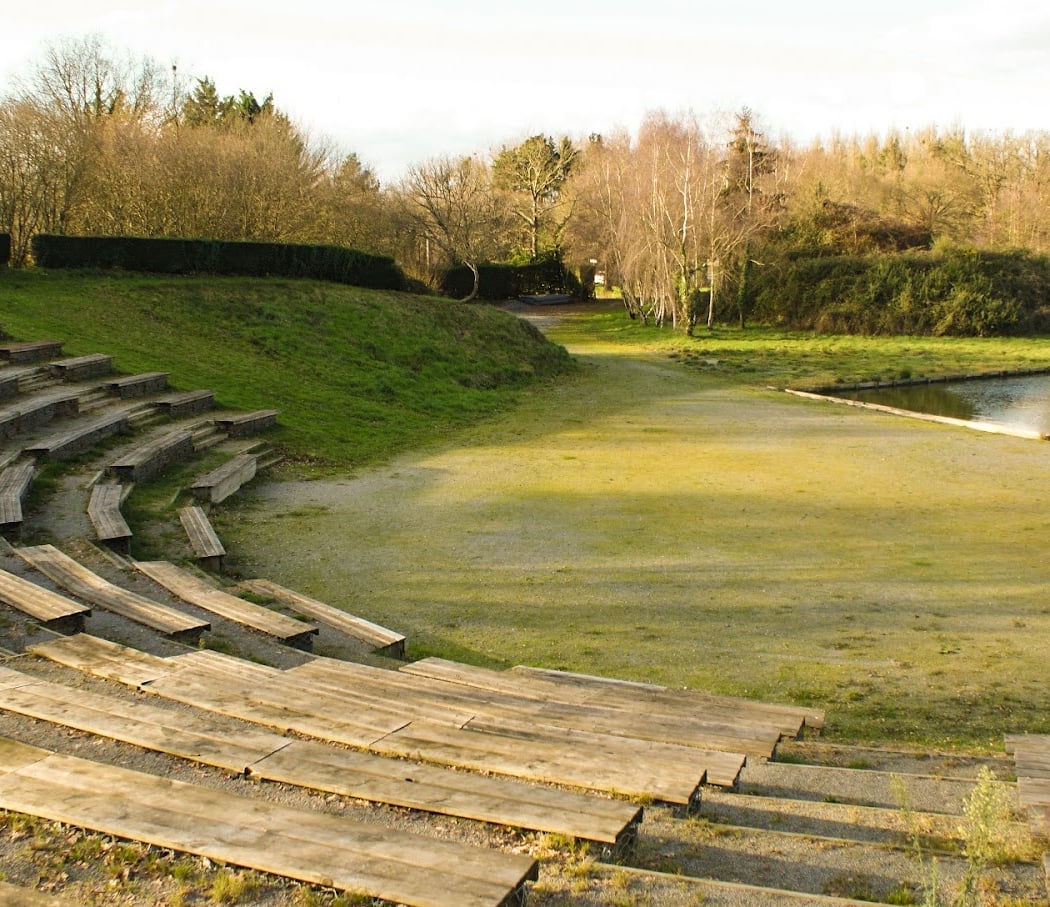 Théâtre "Sacré Fontaine" 3