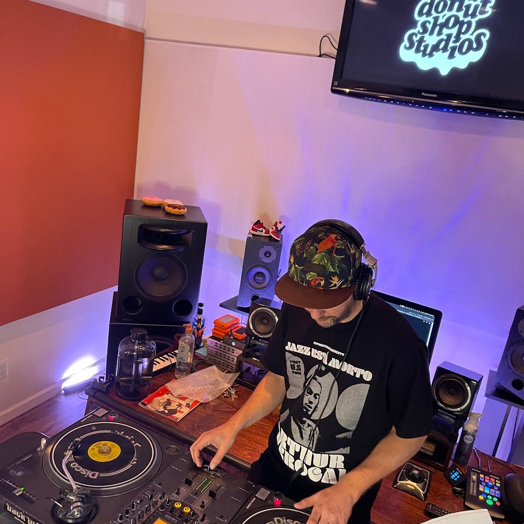 Donut Shop Studios 1