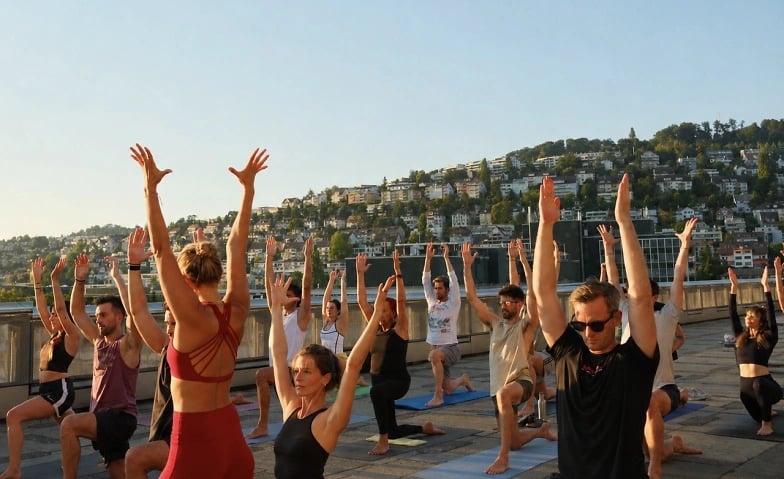 ROOFTOP SUNSET YOGA FLOW with a breathtaking view 1
