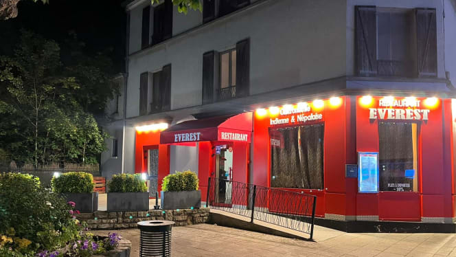 Restaurant Everest 3