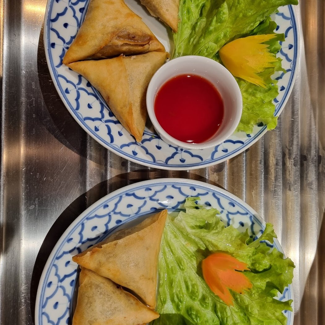 Khon Kaen Thai Restaurant 3