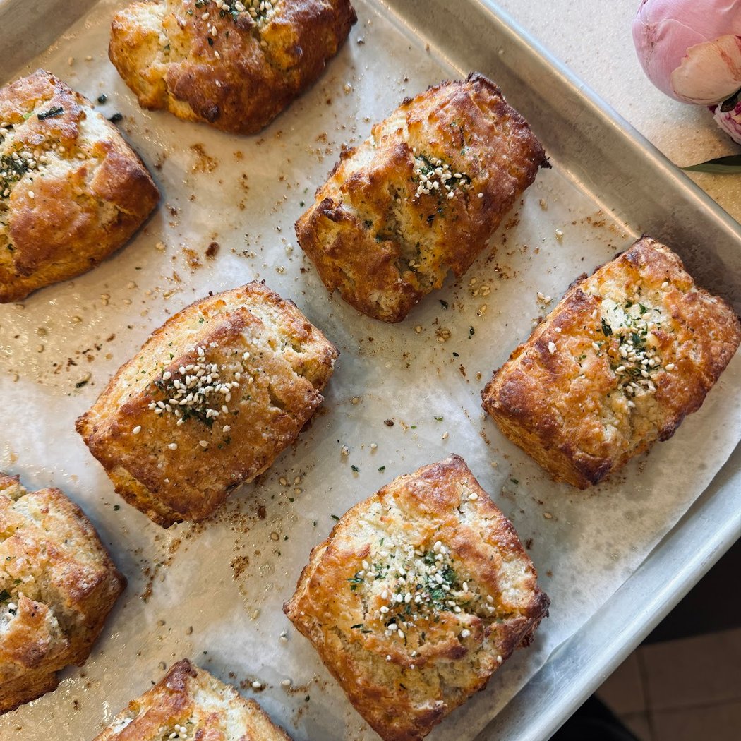 Loaf on Paper by niconeco zakkaya 2