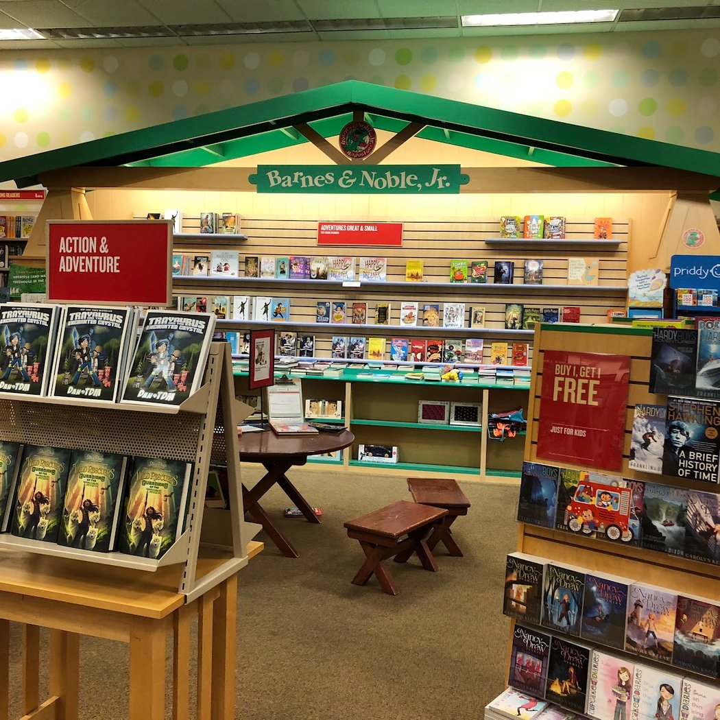 Barnes & Noble 1