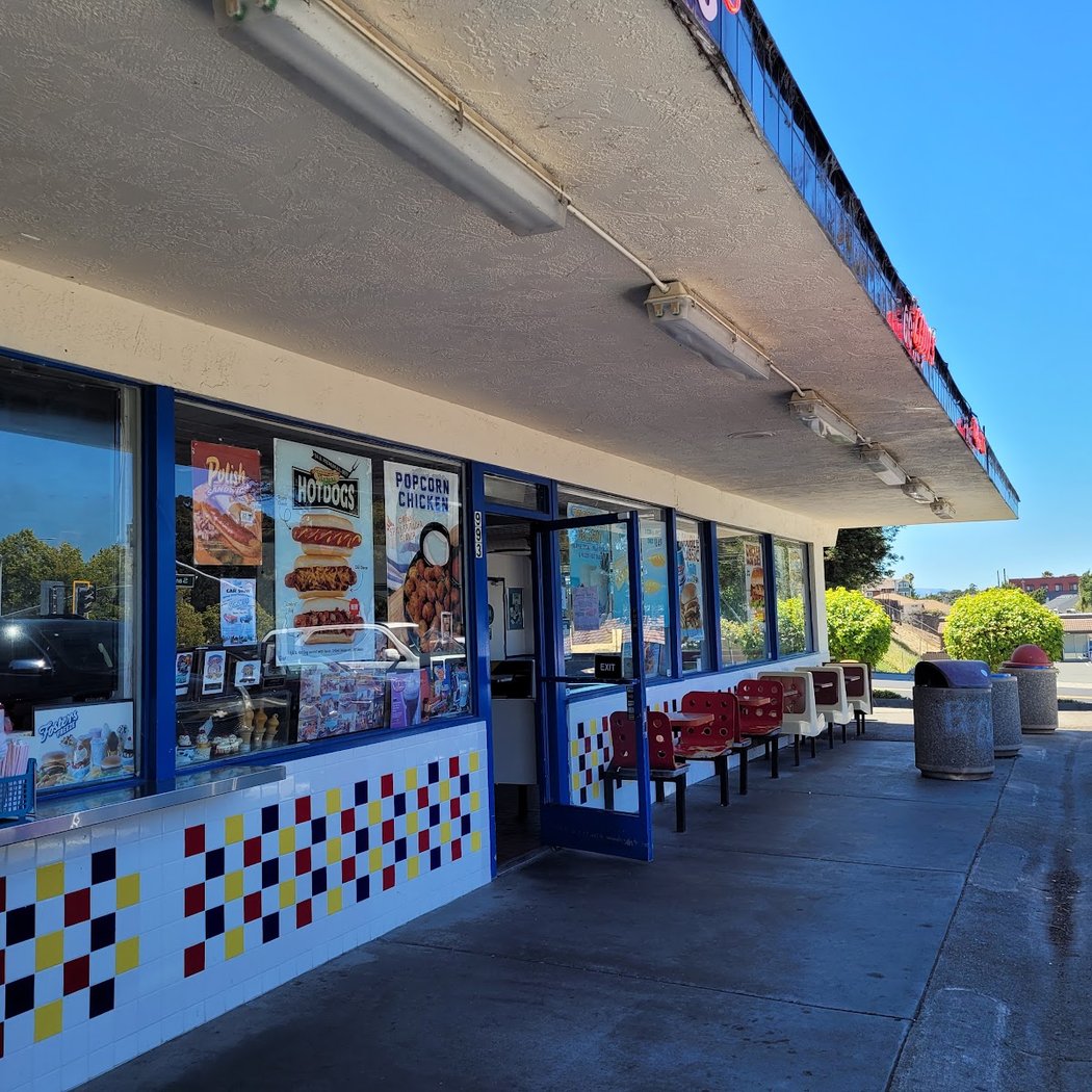 Fosters Freeze 2