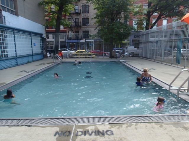 Vesuvio Pool 1
