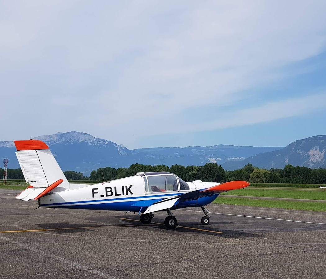 Grenoble – Le Versoud Aerodrome 3