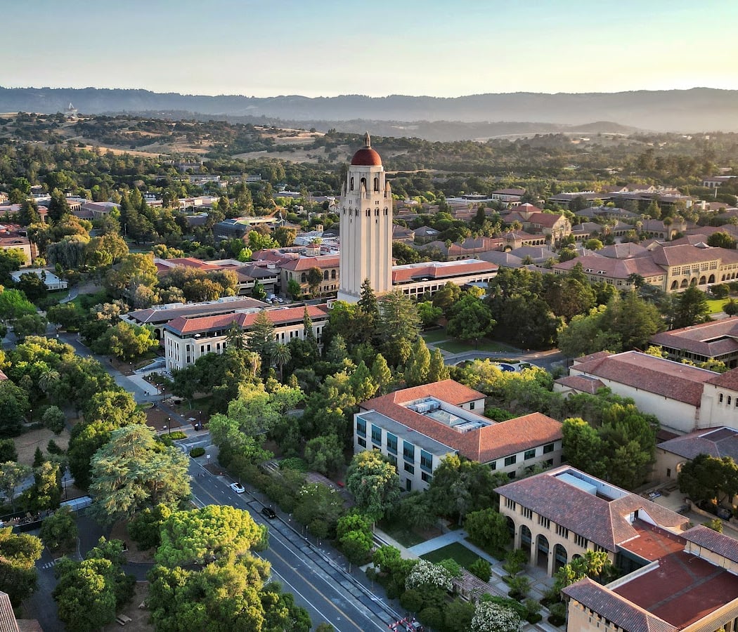 Hoover Tower 1