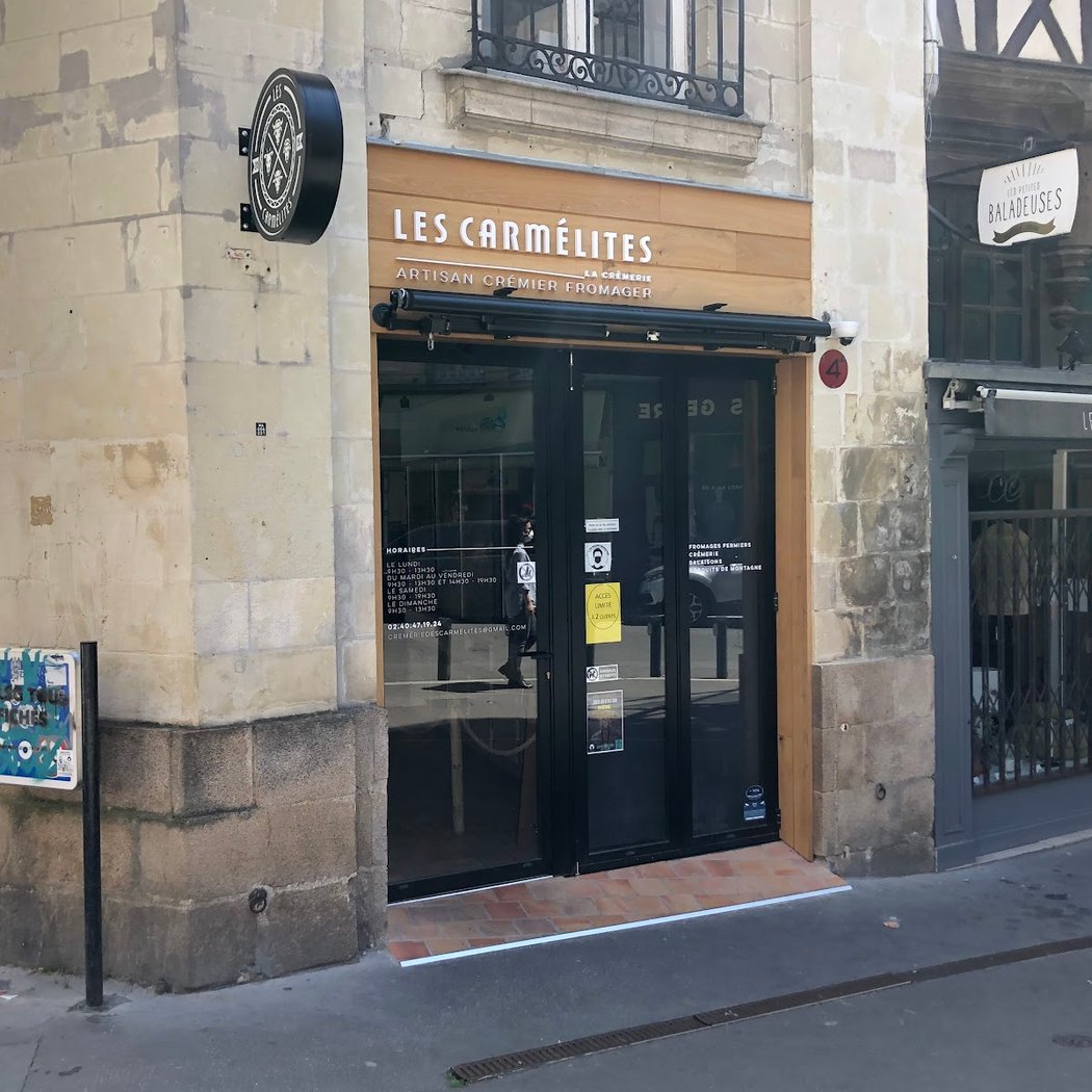 Les Carmélites La Crèmerie 2