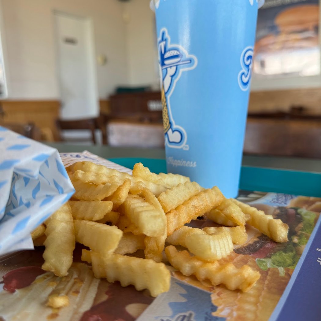 Fosters Freeze 3