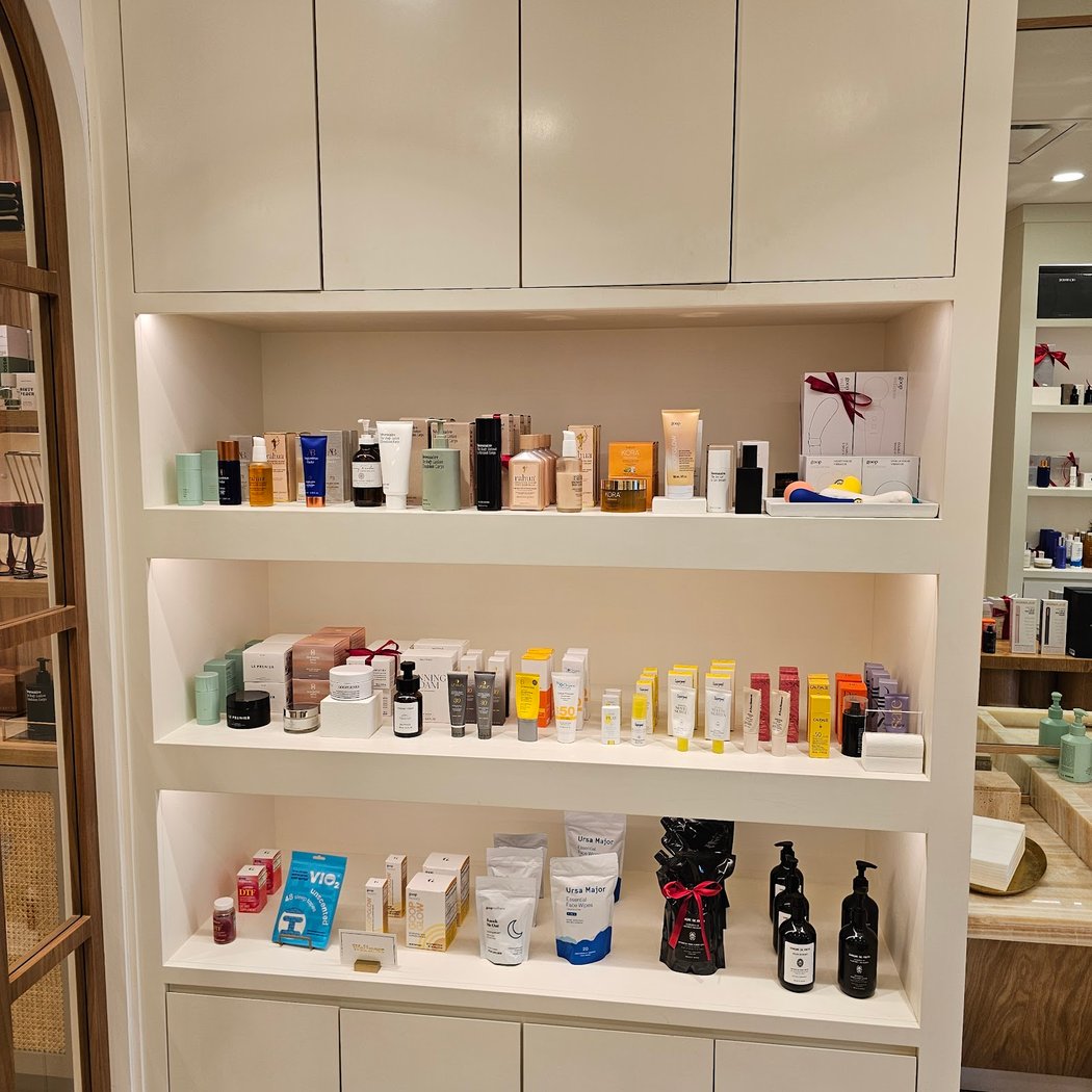 goop Marin Boutique & Facial Room 2