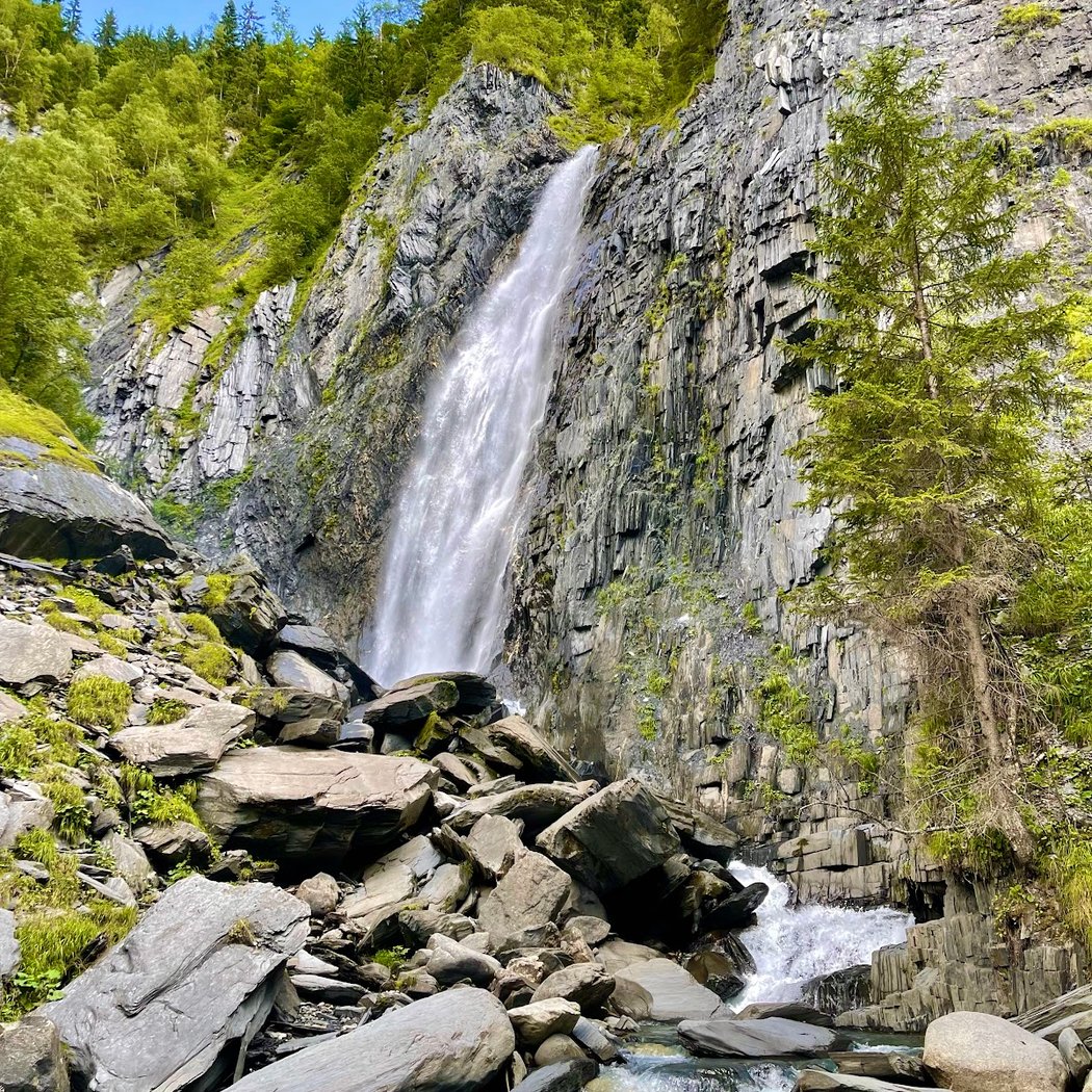 Cascade De La Muzelle 1