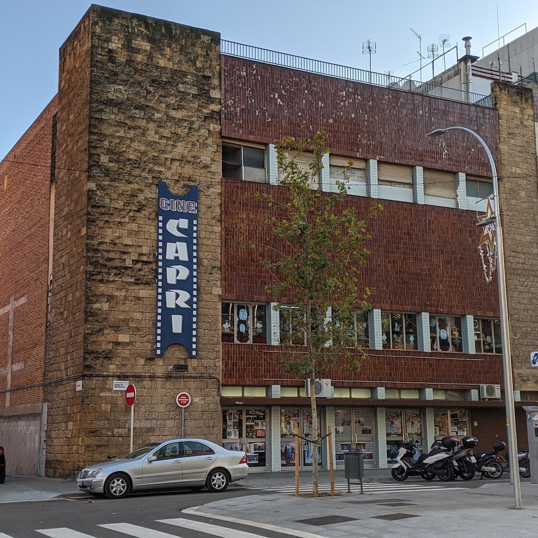 Cine Capri 3