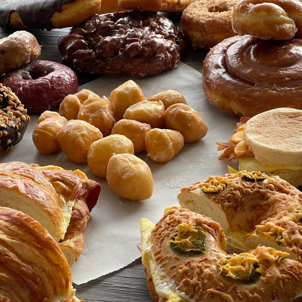 Happy Donuts 1