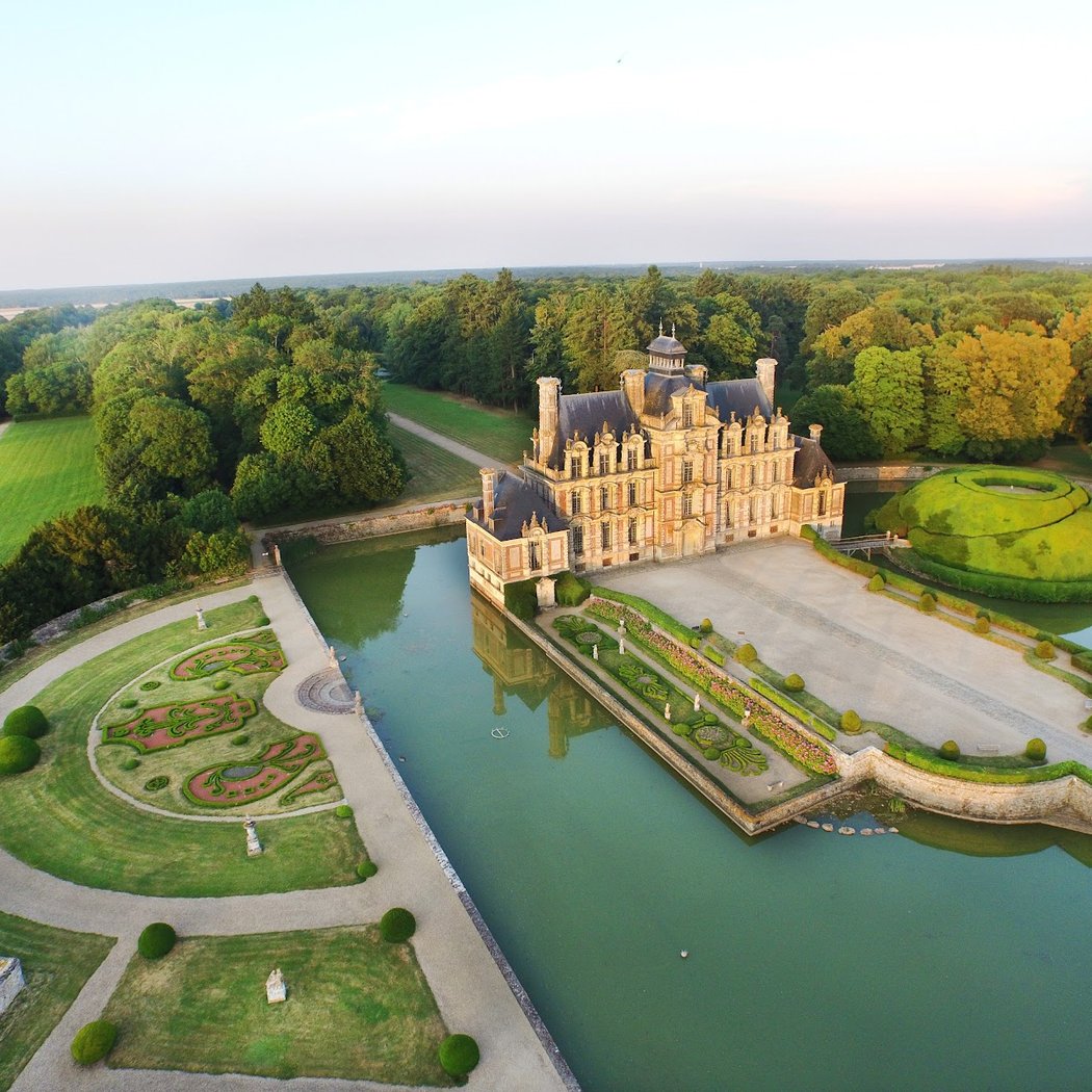 Château de Beaumesnil 1