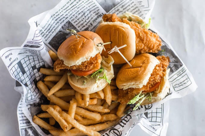 Hook & Reel Cajun Seafood & Bar 2