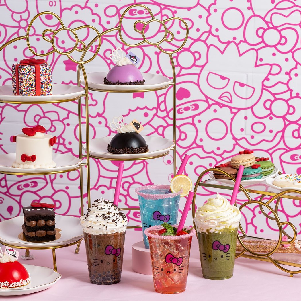 Hello Kitty Cafe Truck Comes To Town 1