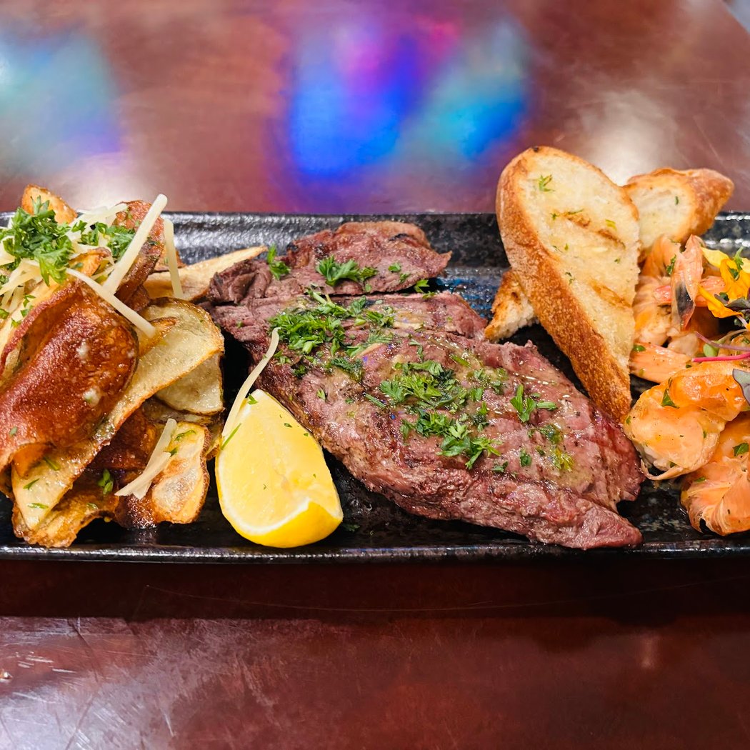 El Catrachito Restaurant 3