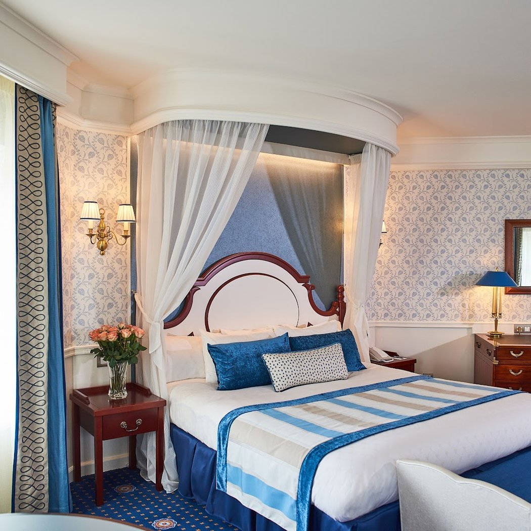 Disney Newport Bay Club 2