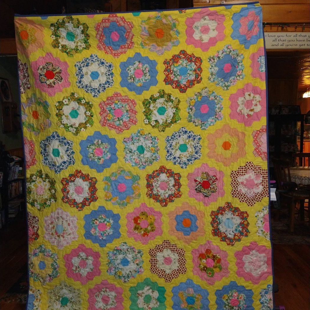 Quaint Country Quilter fabric shop 1
