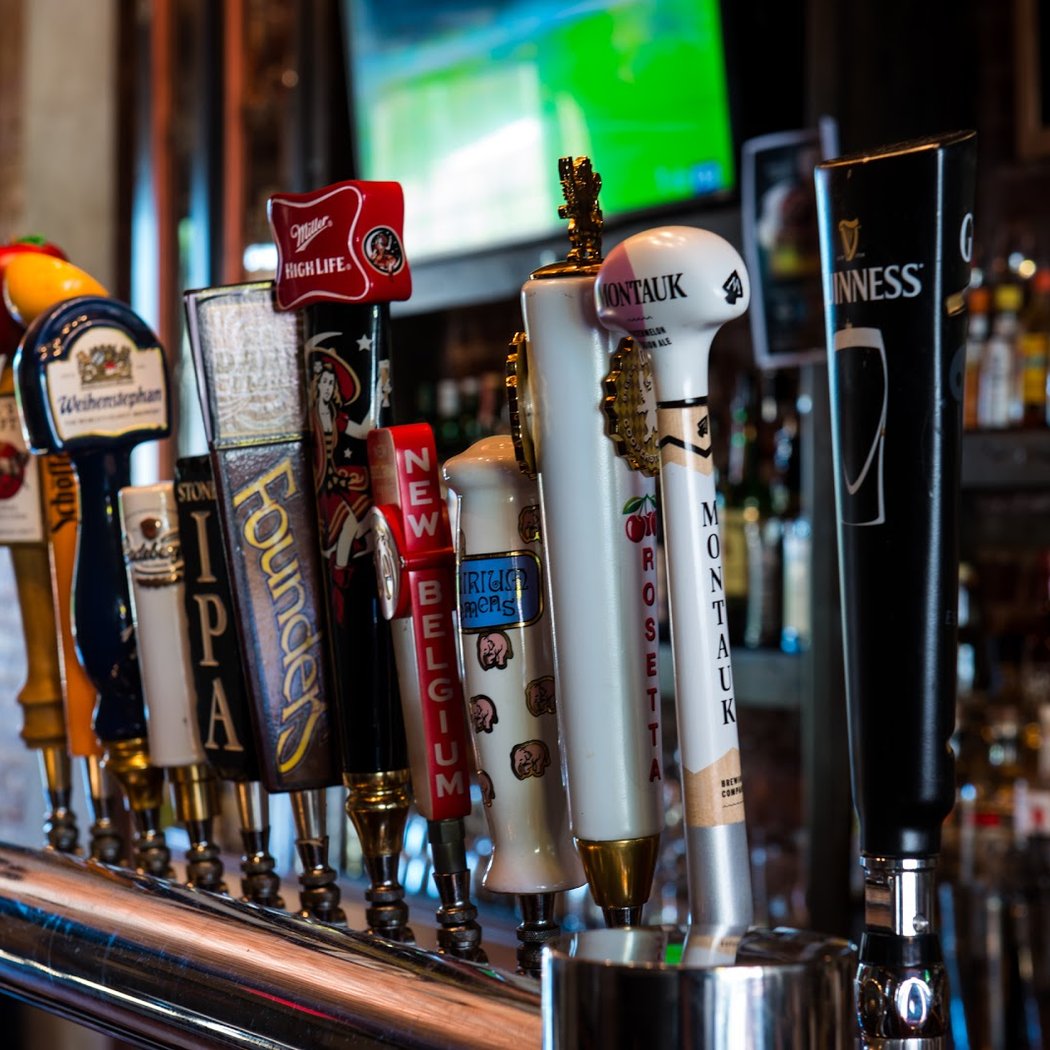 Fulton Ale House Trivia Night 3