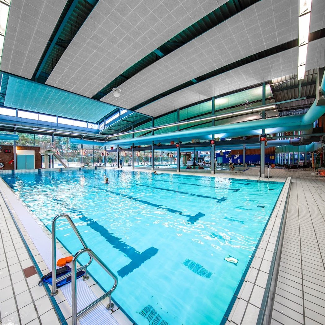 Disco swimming 2