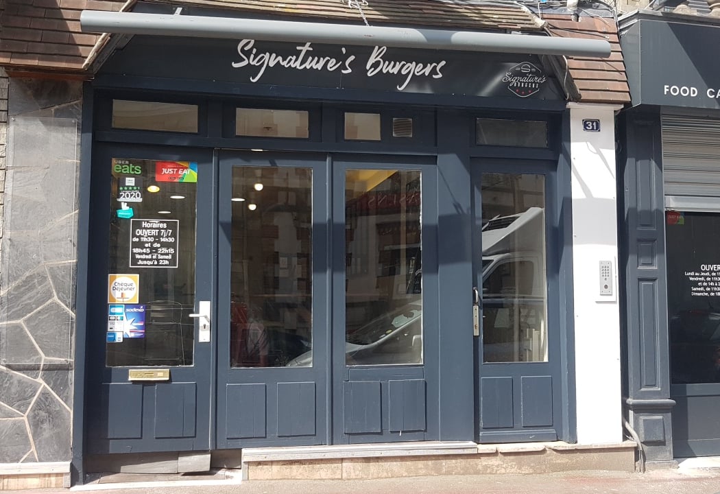 Signature’s Burgers 2