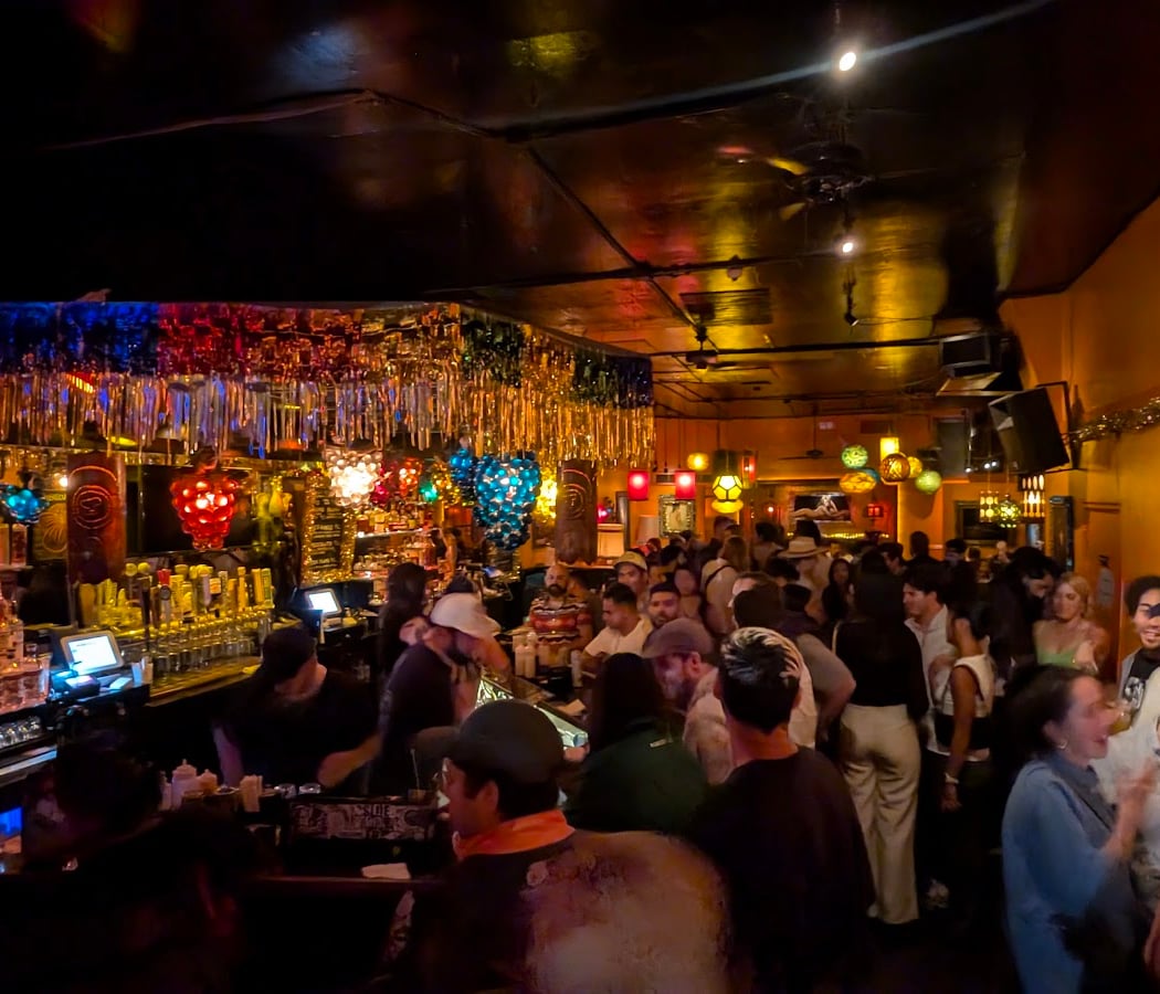 Casanova Lounge 3