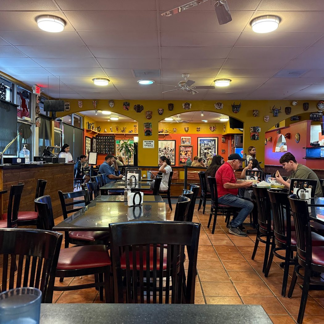 Adelita's Taquería, Restaurant & Bar 3